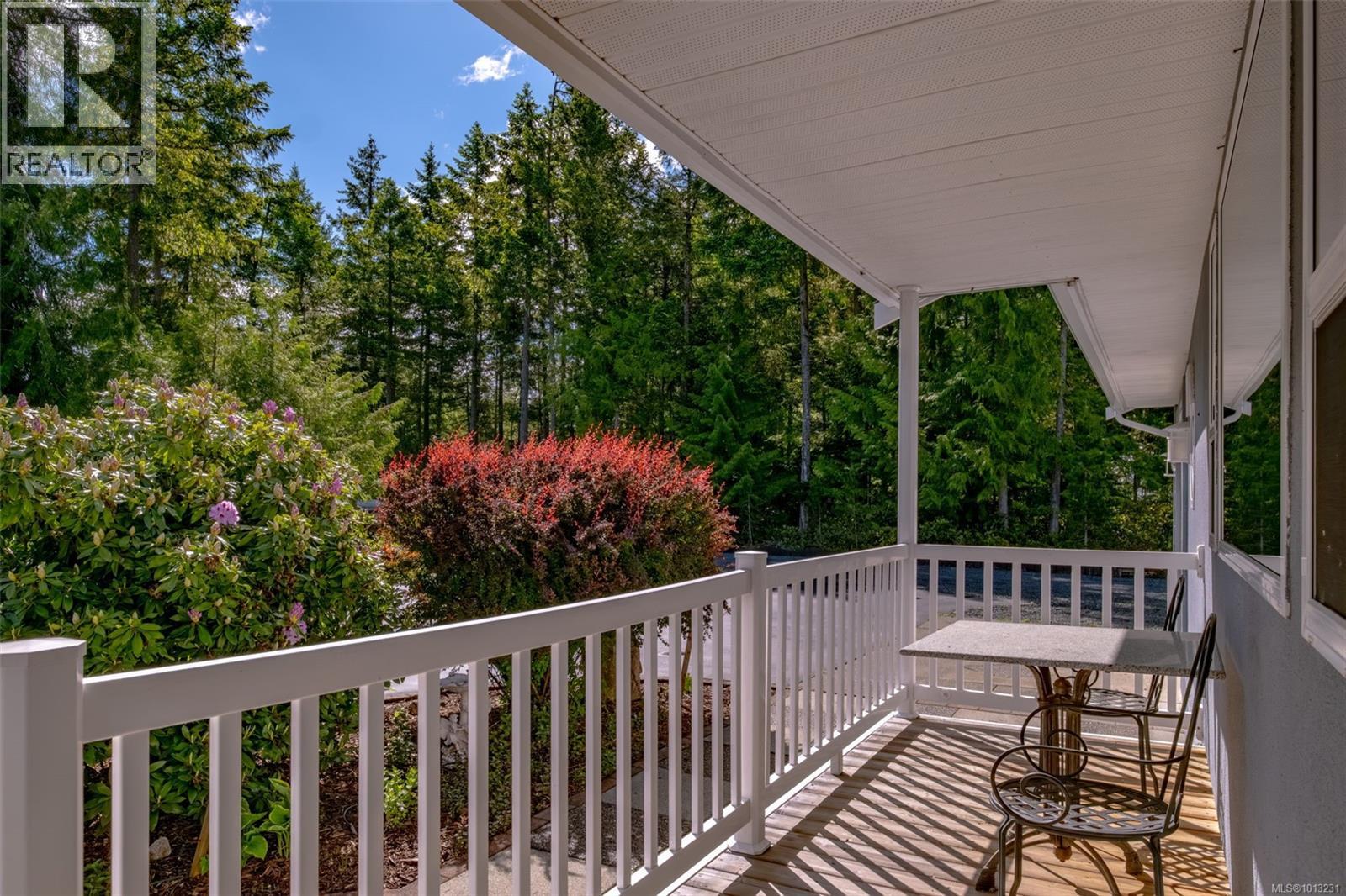 1356 Meadowood Way, Qualicum Beach