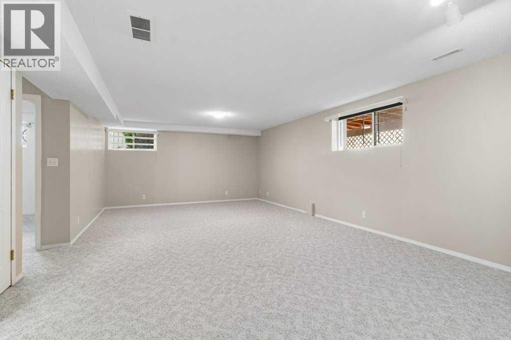 9 Dunn Close, Red Deer