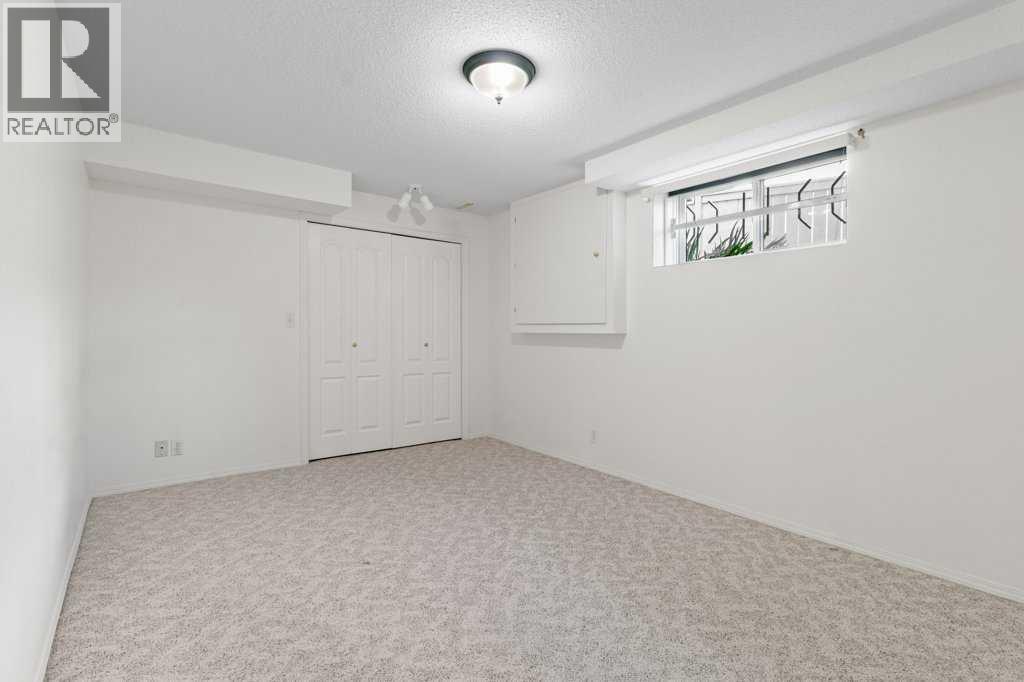 9 Dunn Close, Red Deer