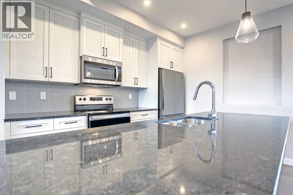 310 Sundown Road, Cochrane