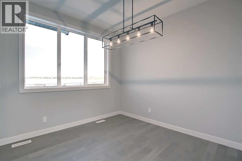 310 Sundown Road, Cochrane