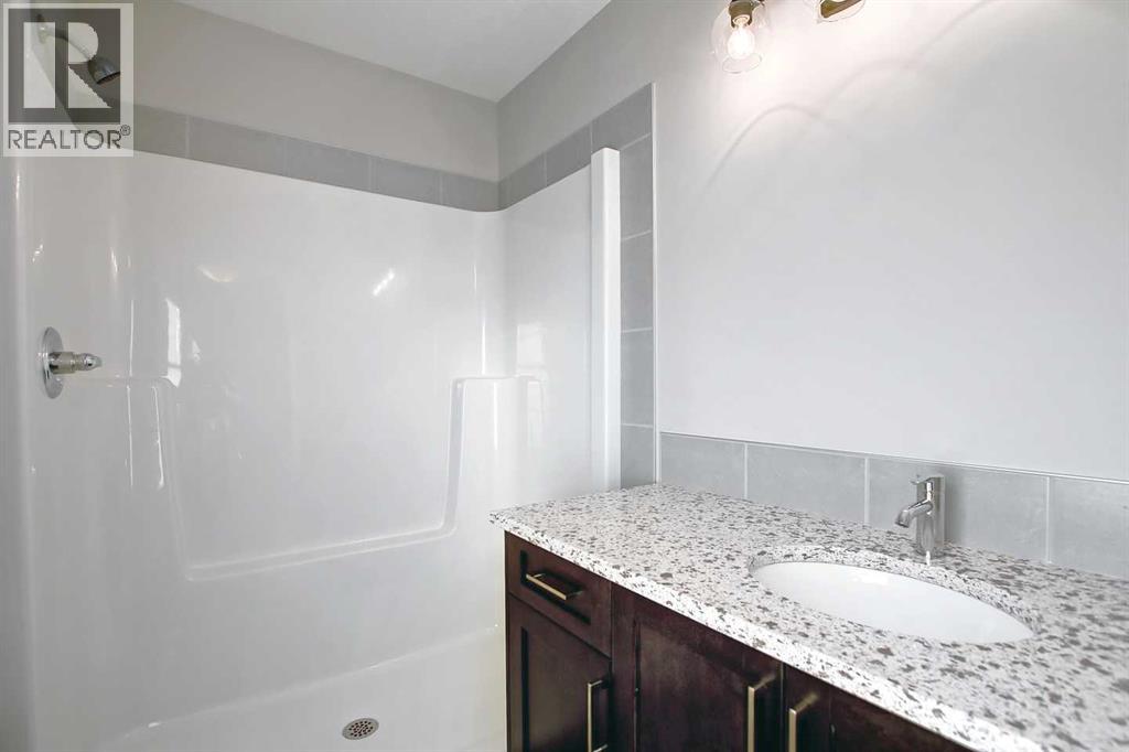310 Sundown Road, Cochrane