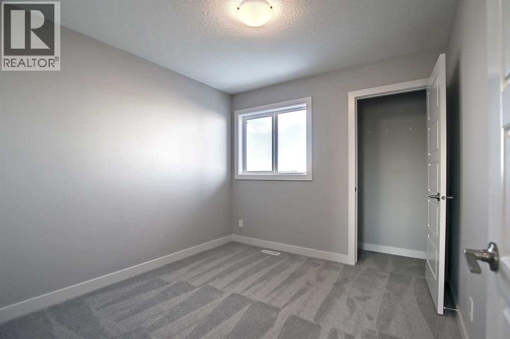 310 Sundown Road, Cochrane