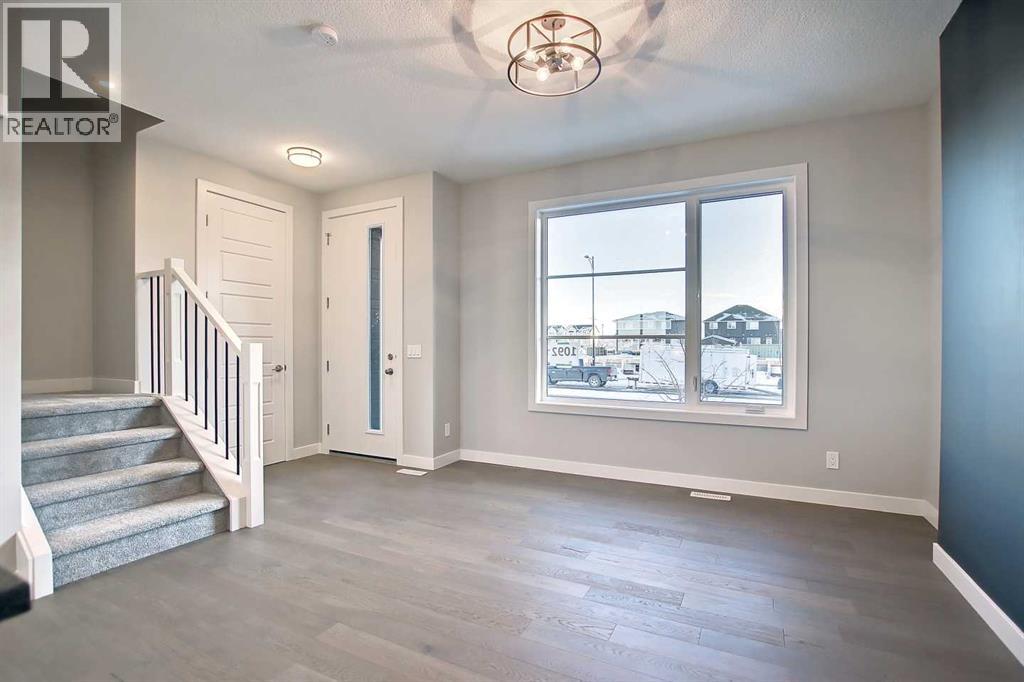 310 Sundown Road, Cochrane
