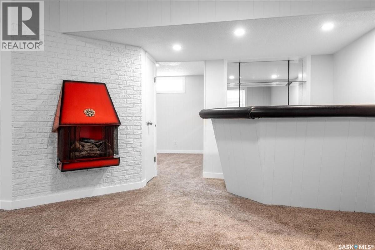 Single Family House Bungalow for Sale in  Mckinley AVENUE Regina 
