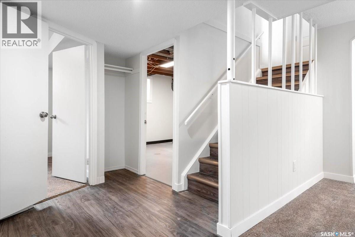 Single Family House Bungalow for Sale in  Mckinley AVENUE Regina 