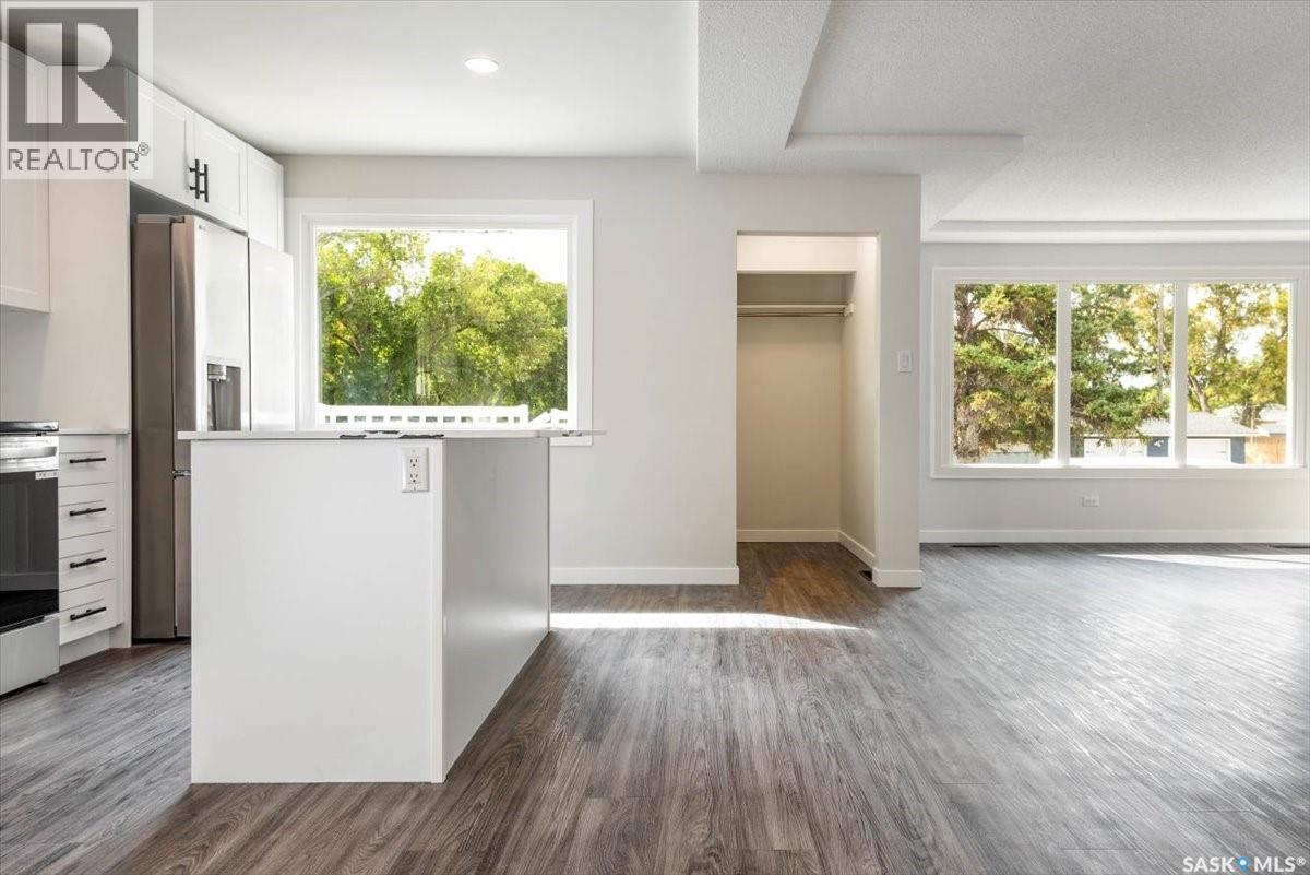Single Family House Bungalow for Sale in  Mckinley AVENUE Regina 