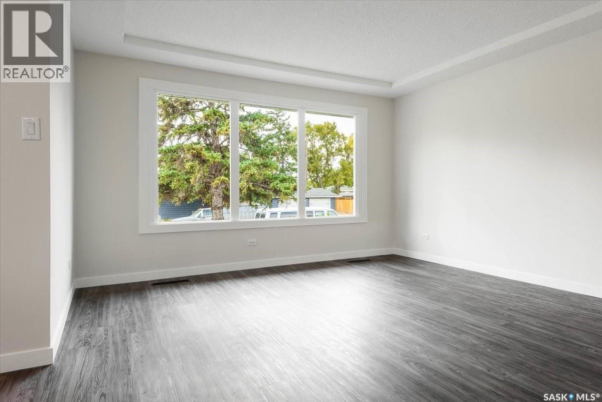 Single Family House Bungalow for Sale in  Mckinley AVENUE Regina 
