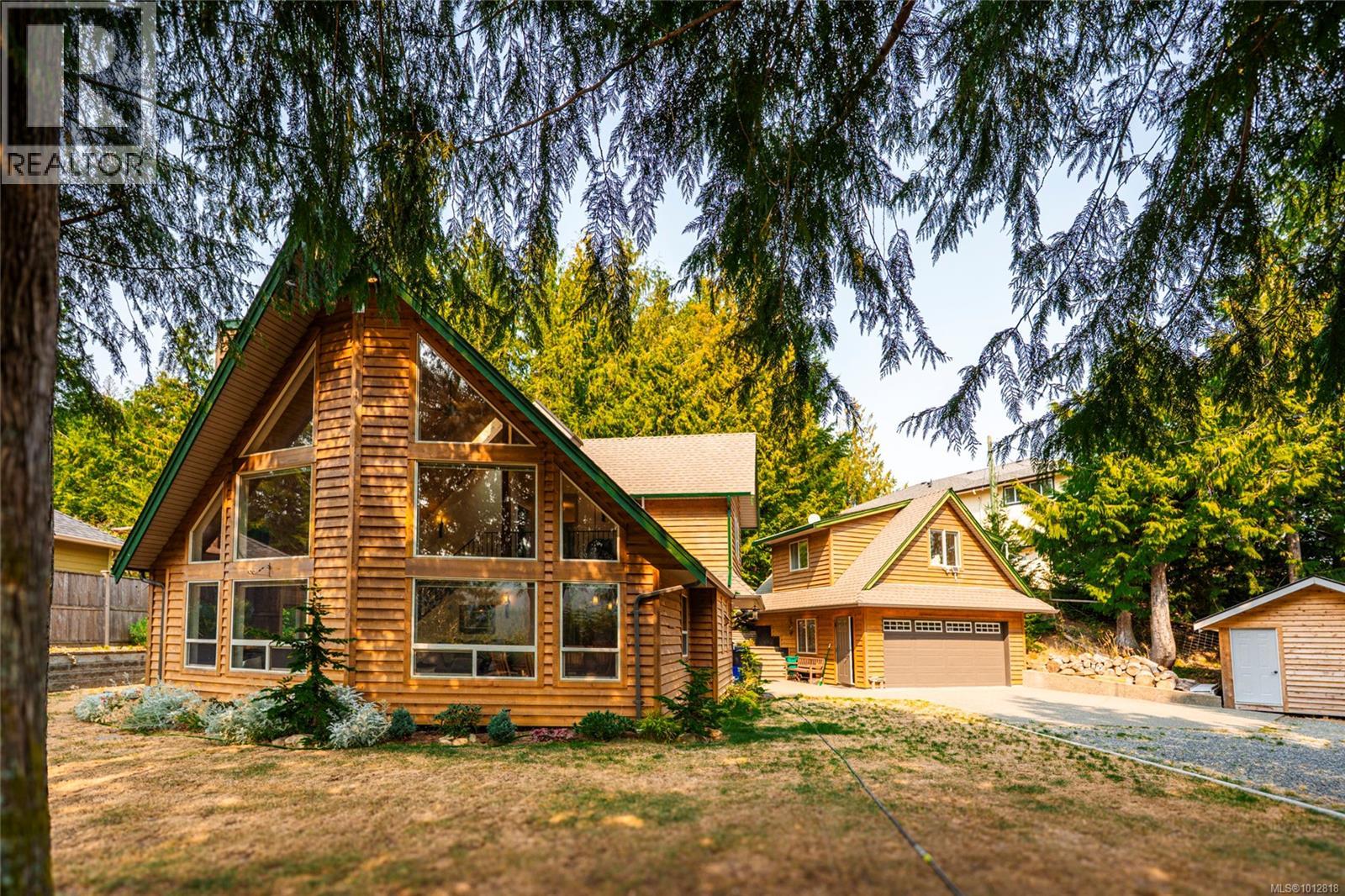 1751 Martini Way, Qualicum Beach