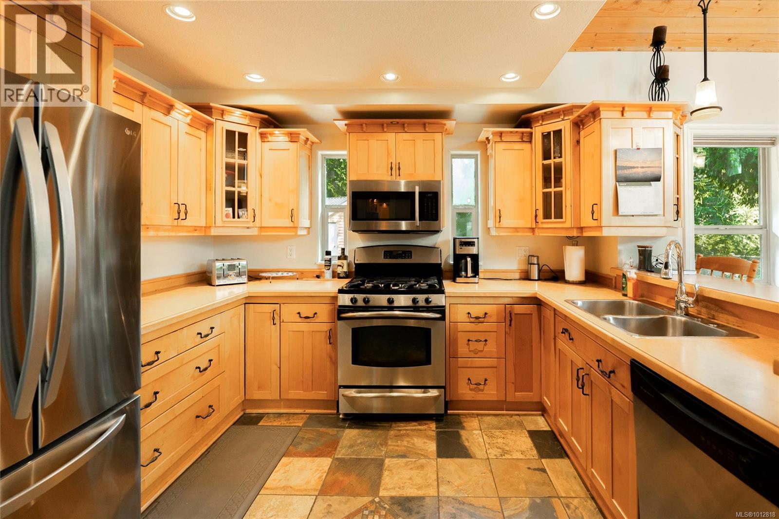 1751 Martini Way, Qualicum Beach