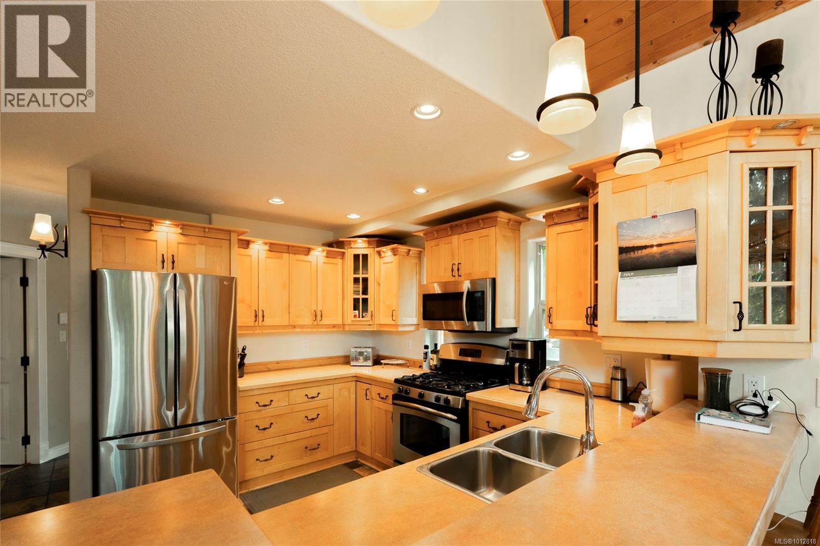 1751 Martini Way, Qualicum Beach