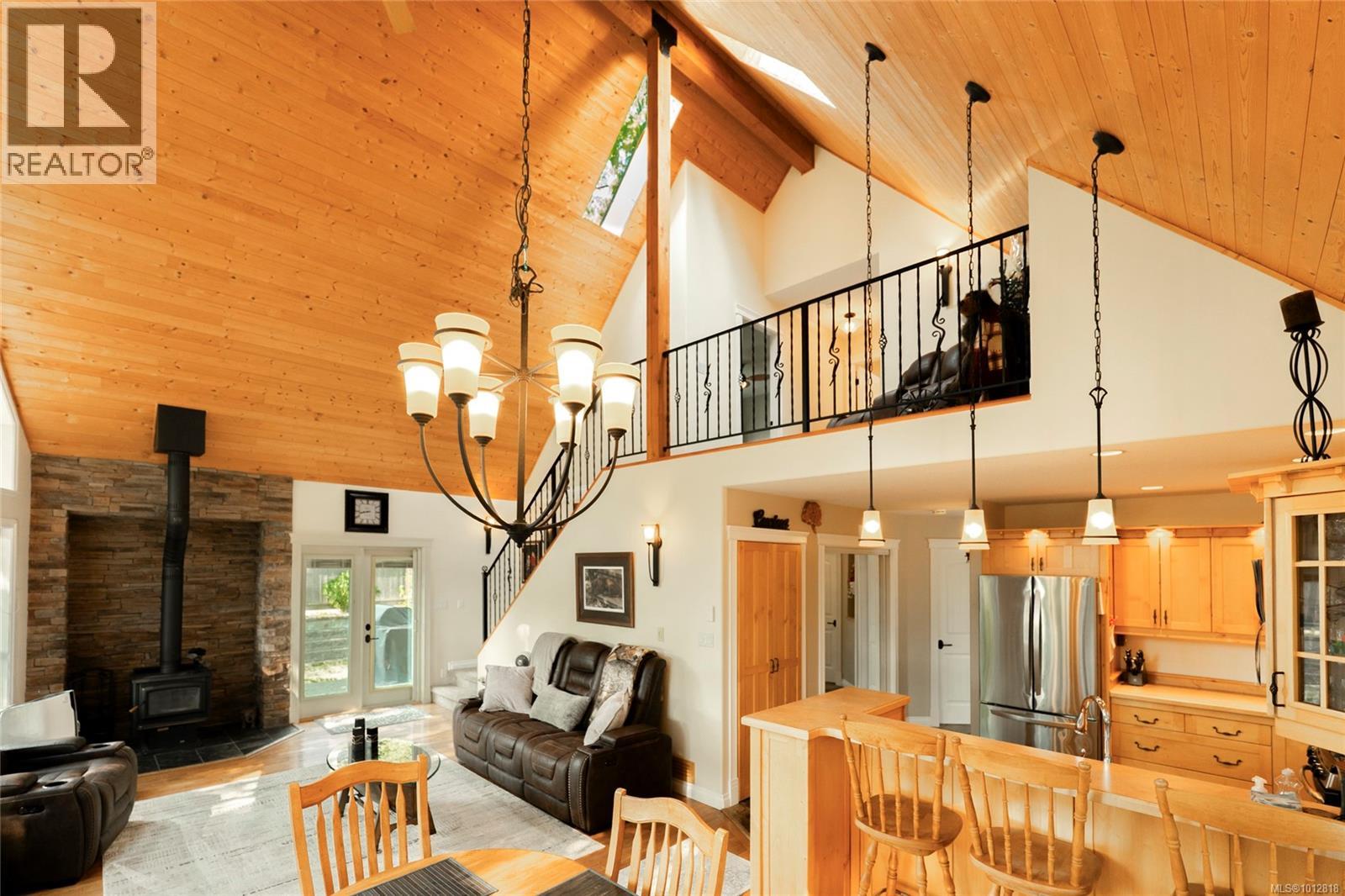 1751 Martini Way, Qualicum Beach