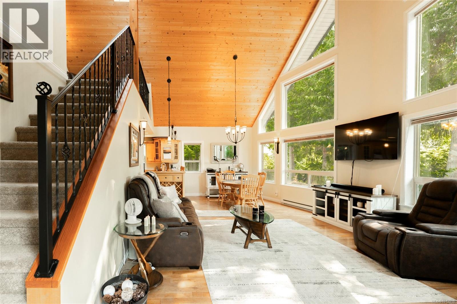 1751 Martini Way, Qualicum Beach