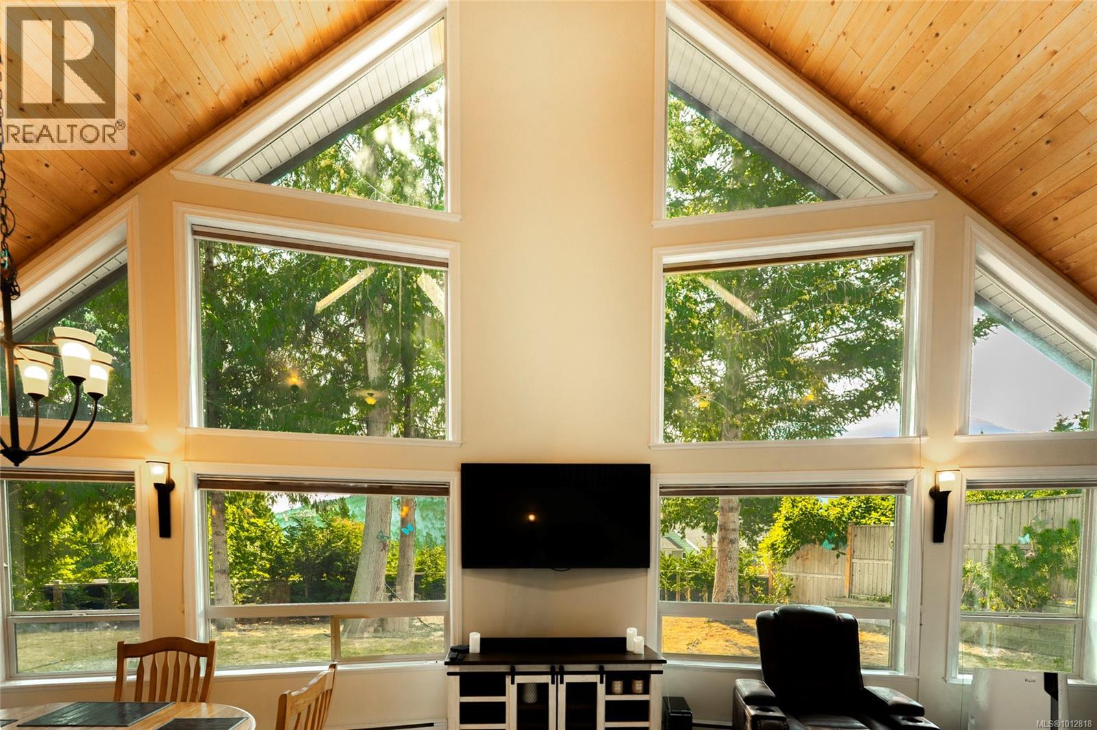 1751 Martini Way, Qualicum Beach