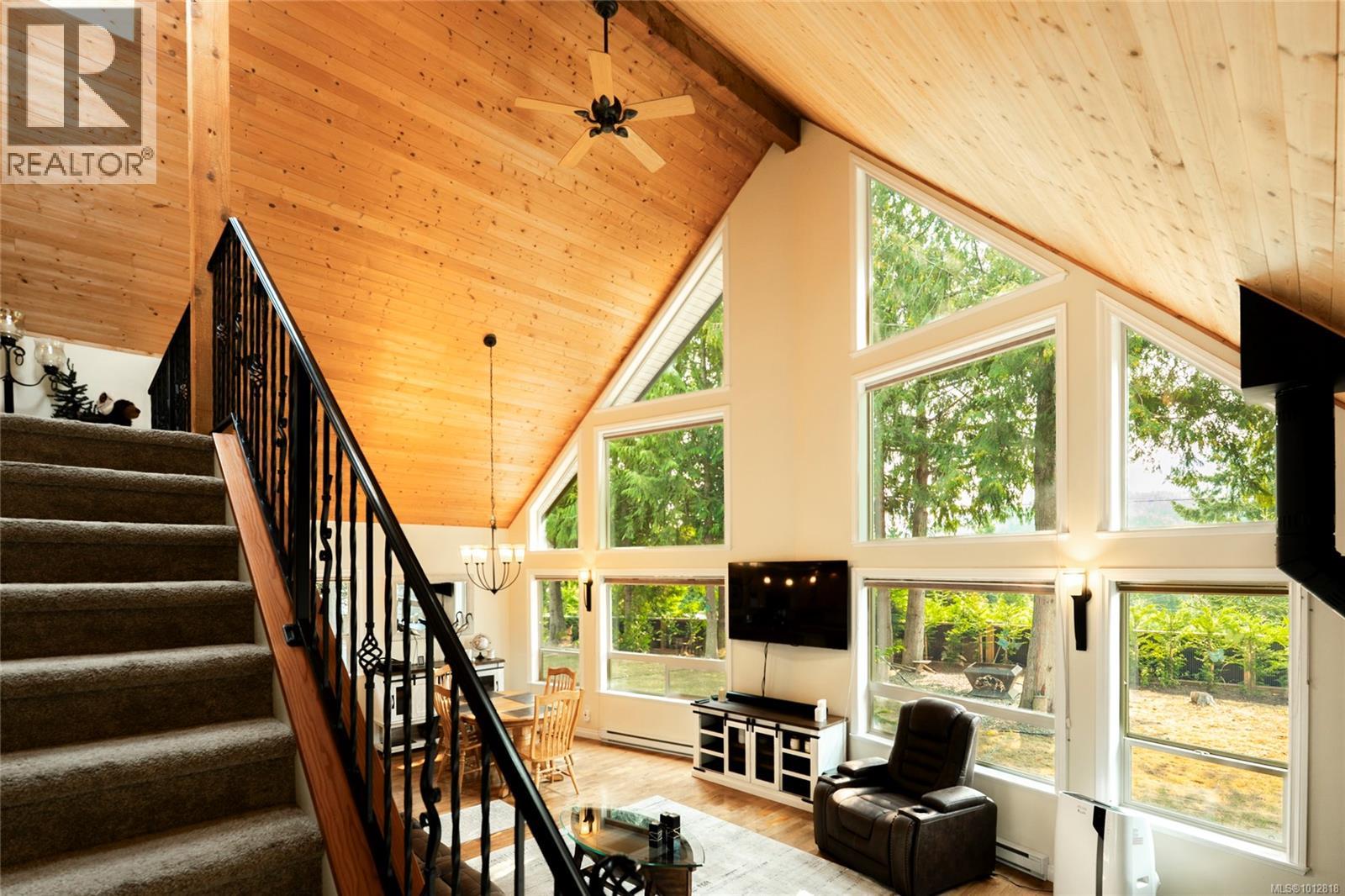 1751 Martini Way, Qualicum Beach