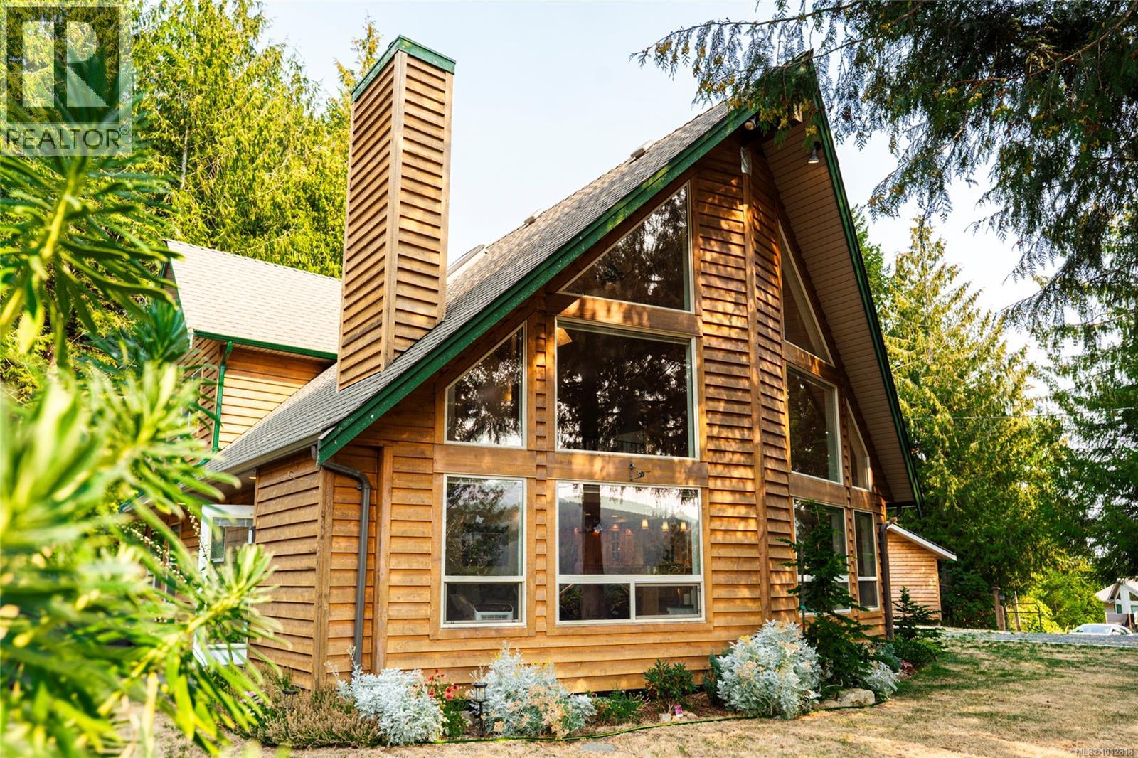 1751 Martini Way, Qualicum Beach