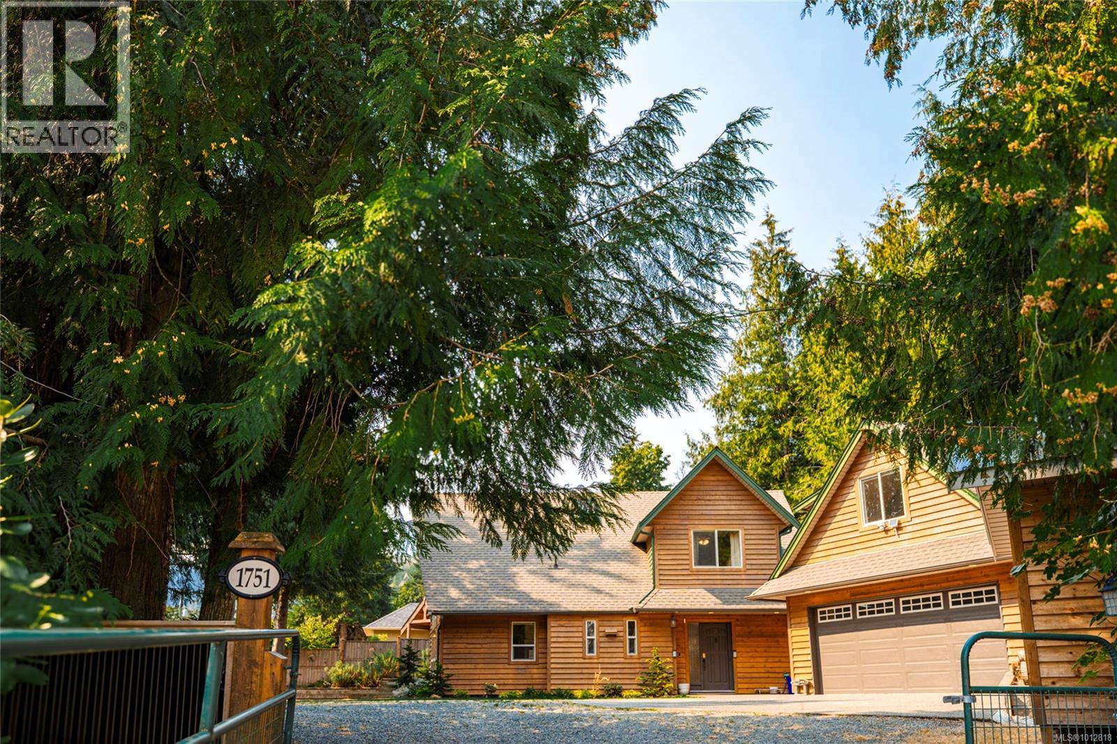 1751 Martini Way, Qualicum Beach