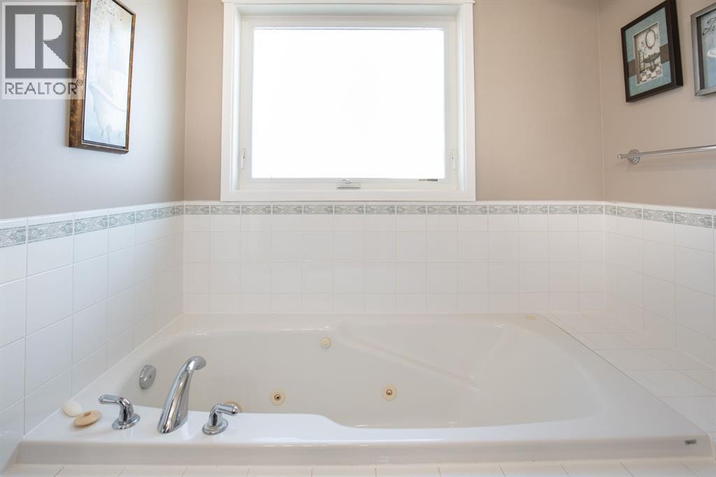 12 Ammeter Close, Red Deer