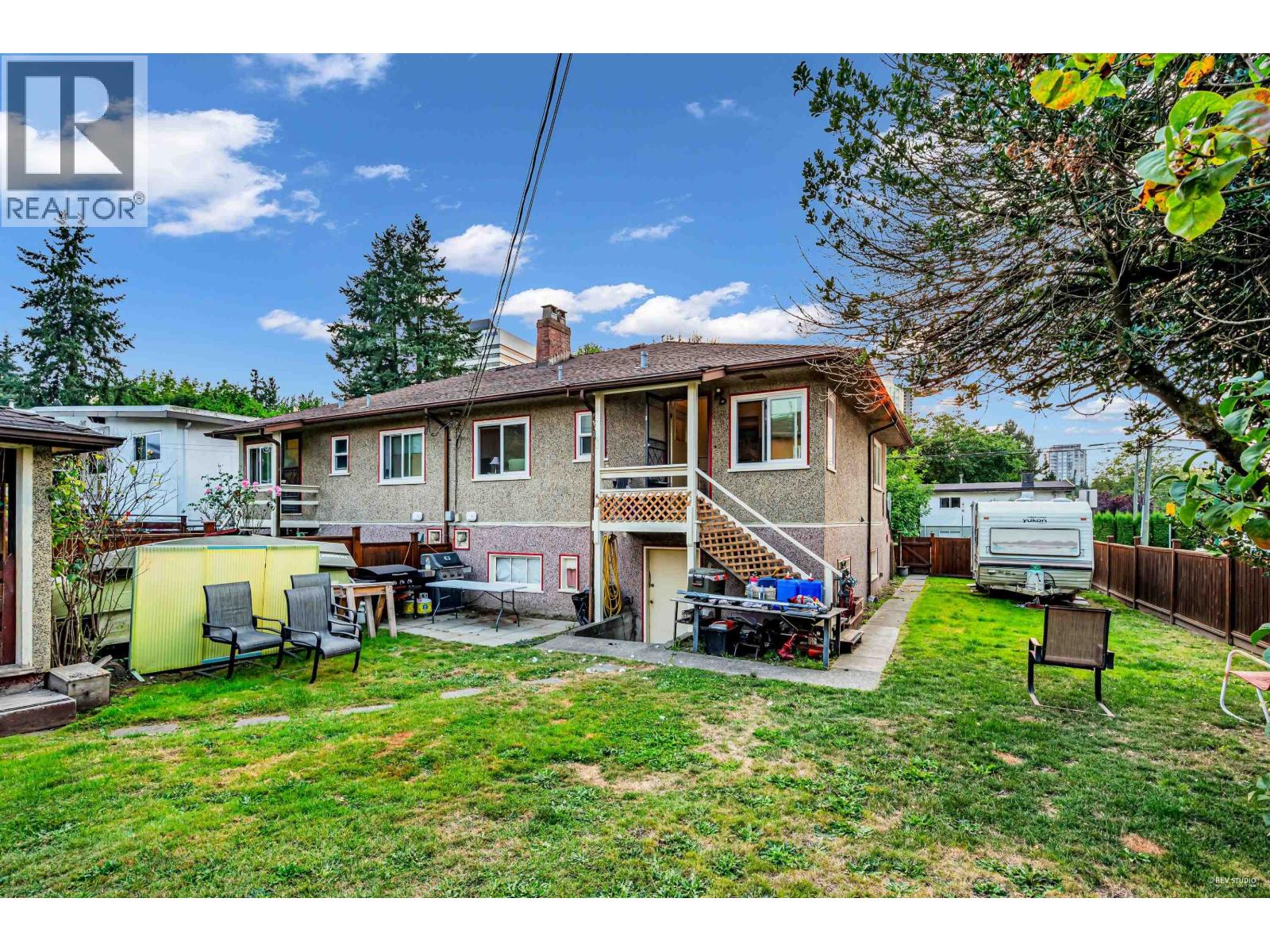 5514 SMITH AVENUE, Burnaby