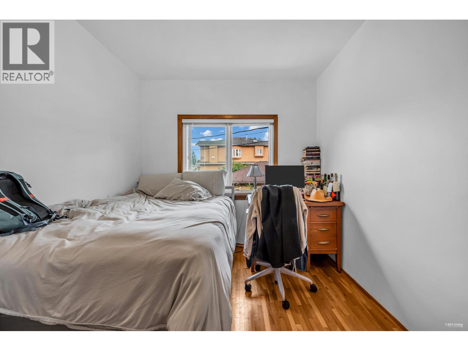 5514 SMITH AVENUE, Burnaby