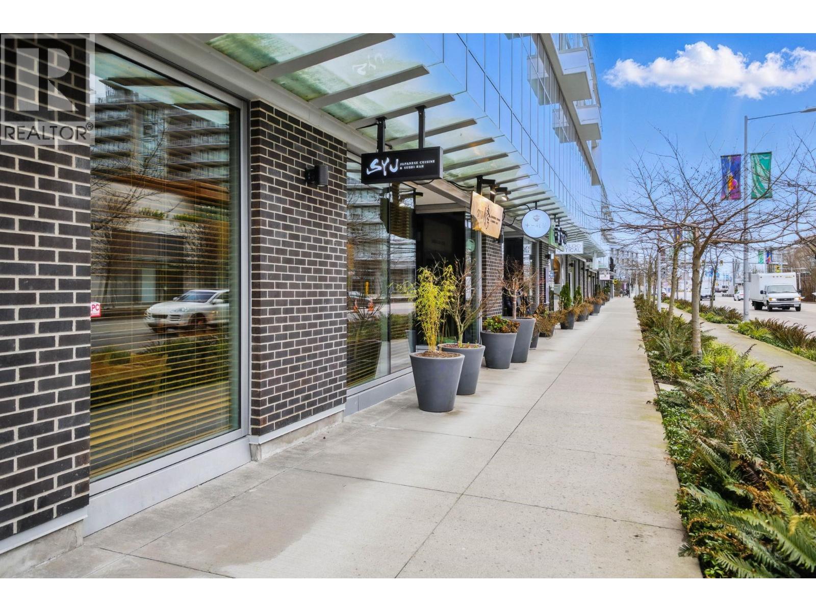 Retail in Richmond - Image 30