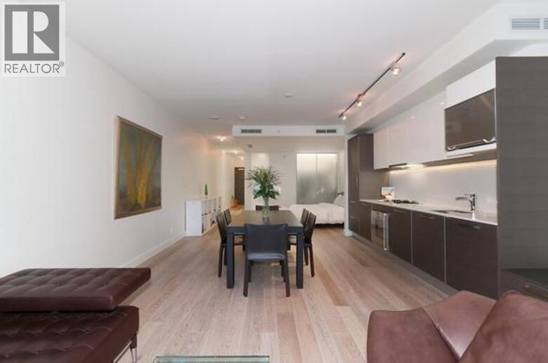206 1477 W PENDER STREET, Vancouver
