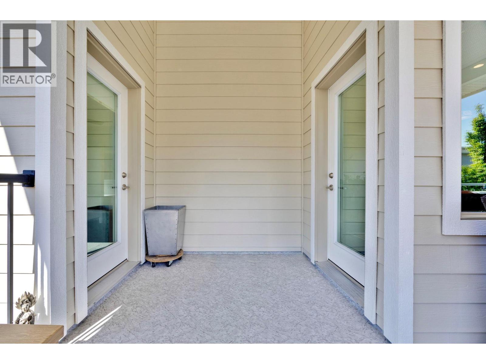  13053 Shoreline Drive, Lake Country