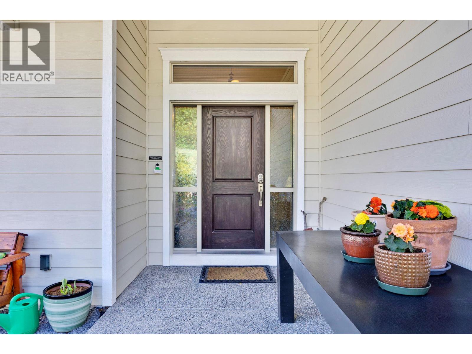  13053 Shoreline Drive, Lake Country
