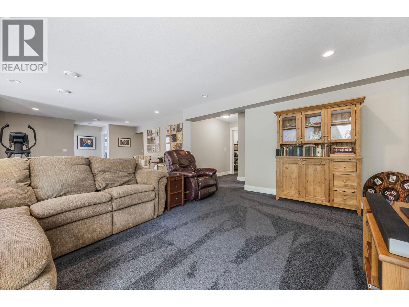 13053 Shoreline Drive, Lake Country