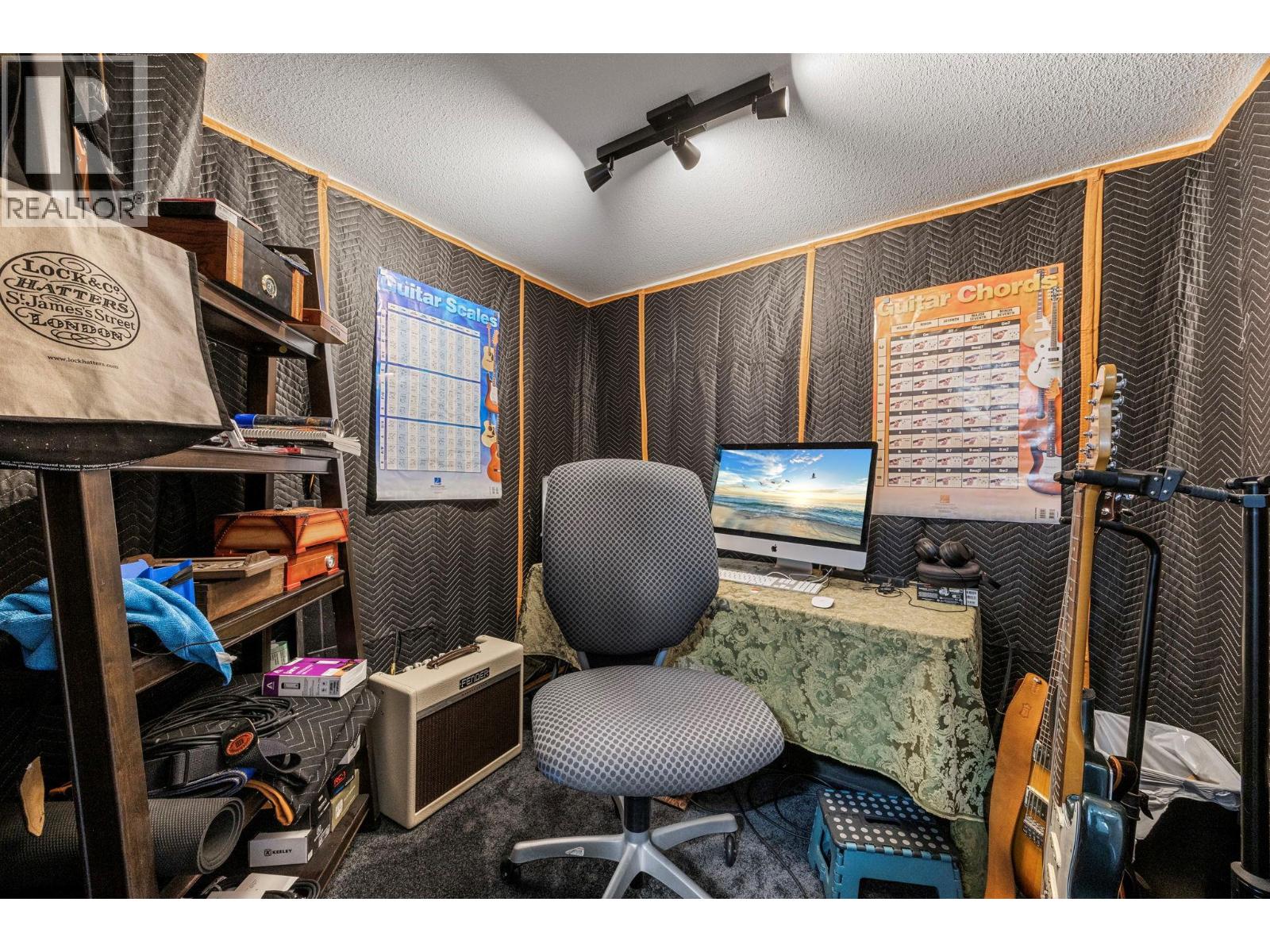  13053 Shoreline Drive, Lake Country