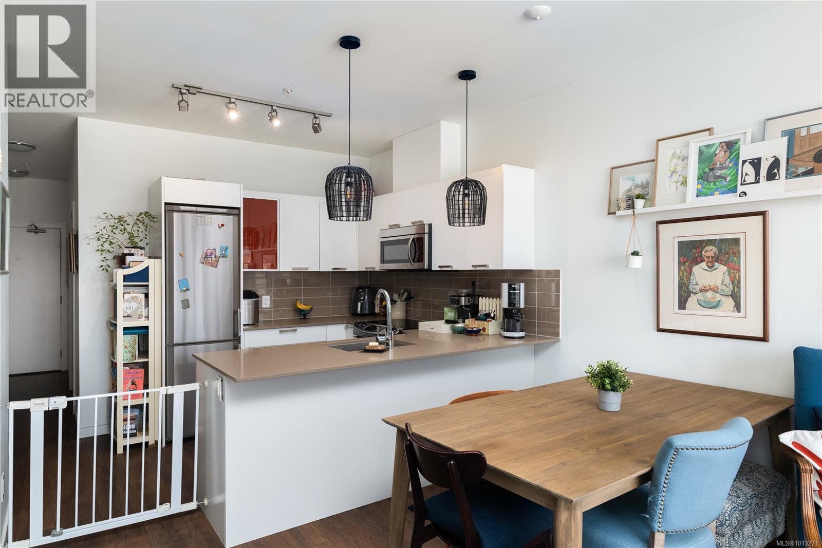 508 517 Fisgard Street, Victoria