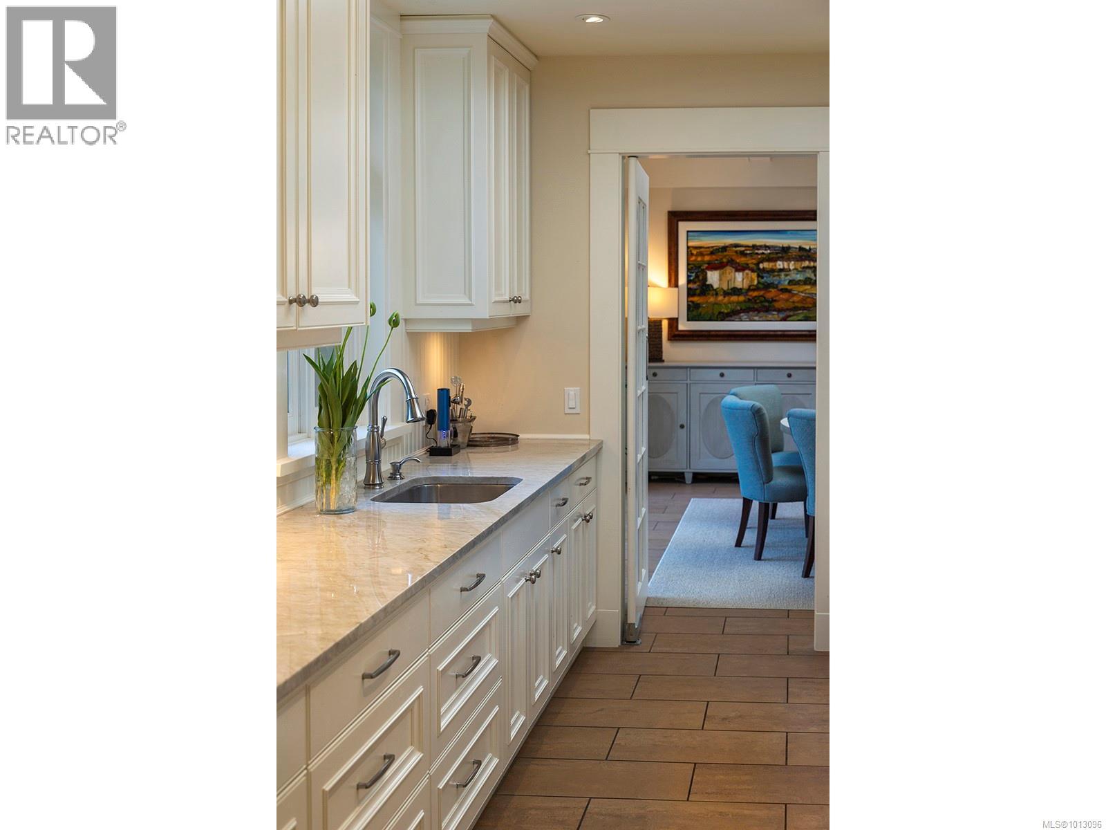  2766 Sea View Road, Saanich