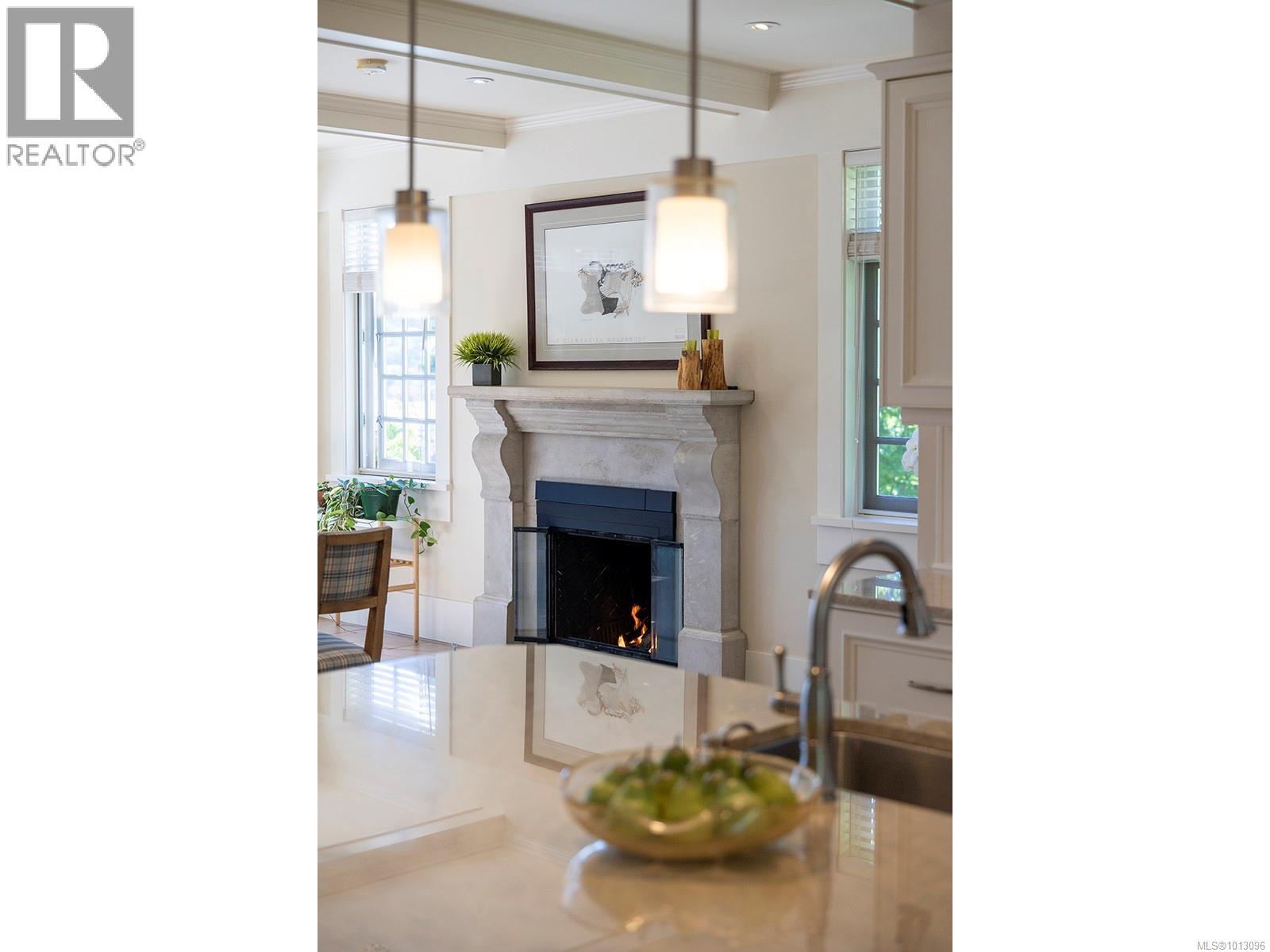  2766 Sea View Road, Saanich