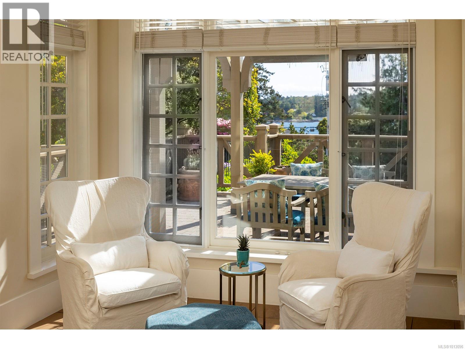  2766 Sea View Road, Saanich