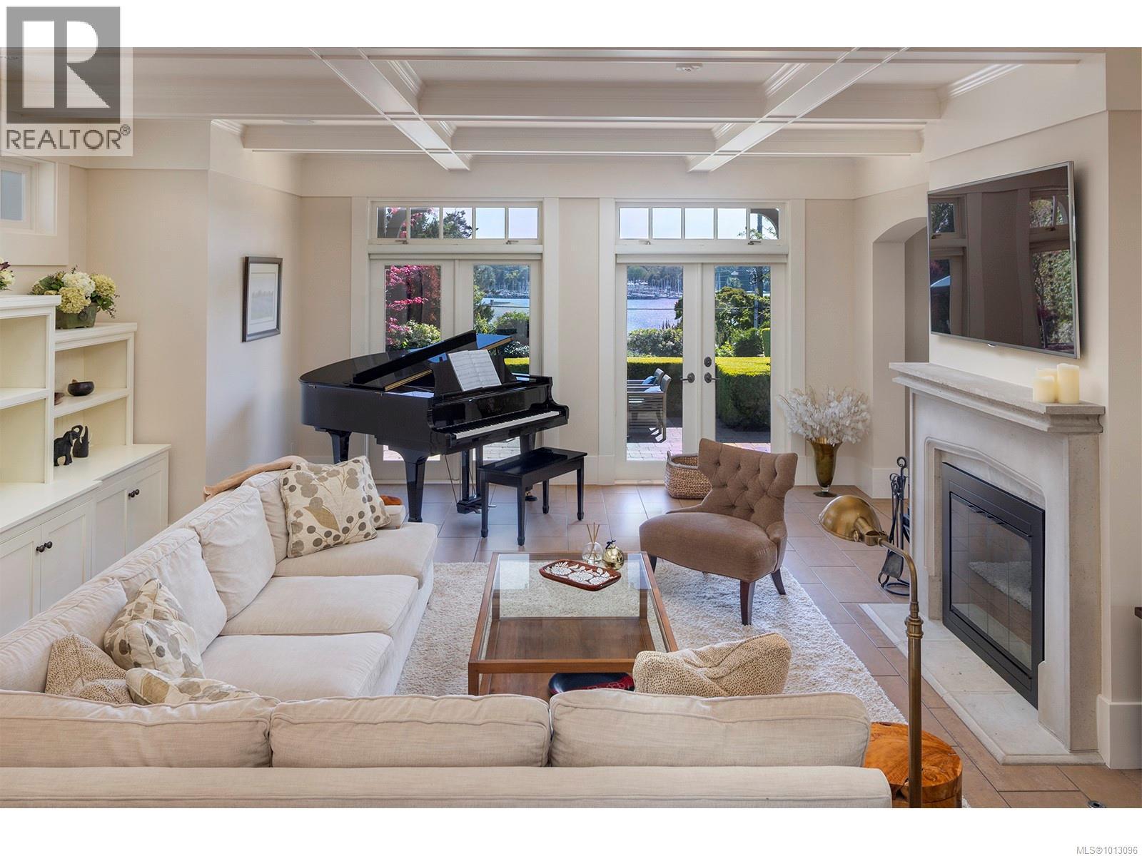  2766 Sea View Road, Saanich