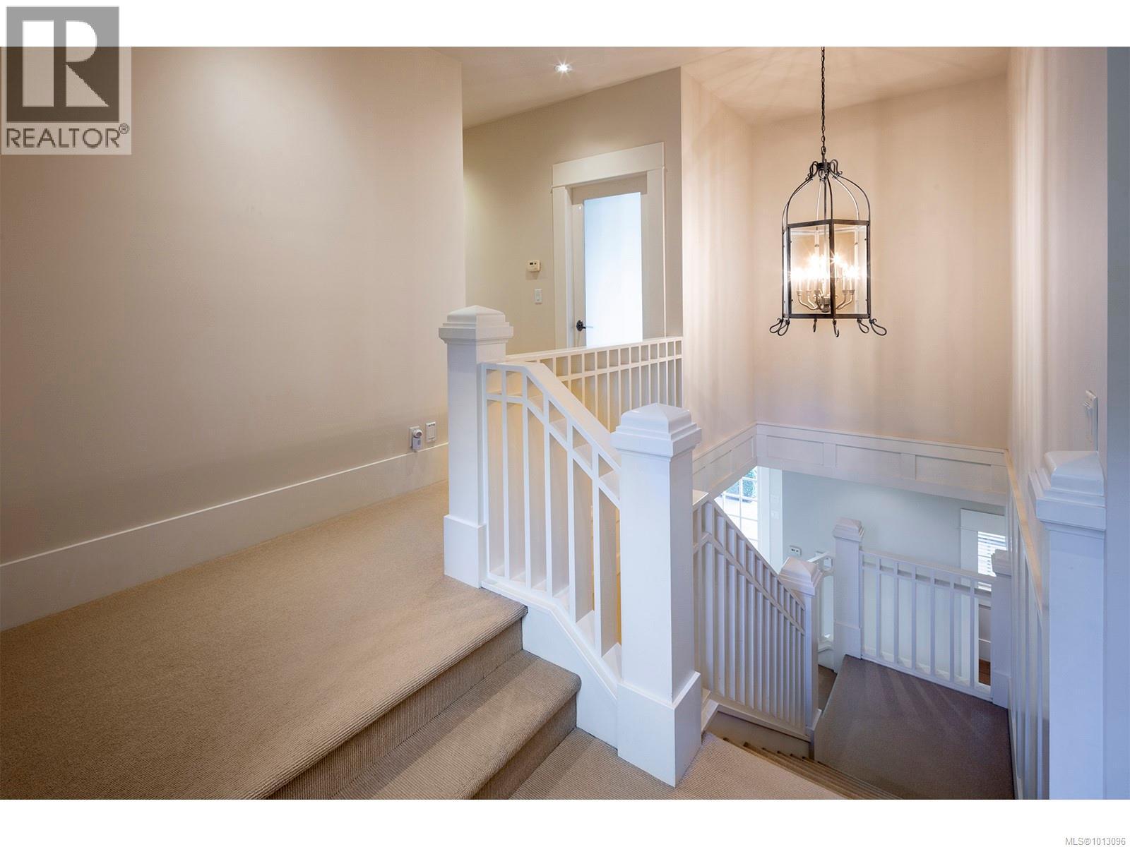  2766 Sea View Road, Saanich