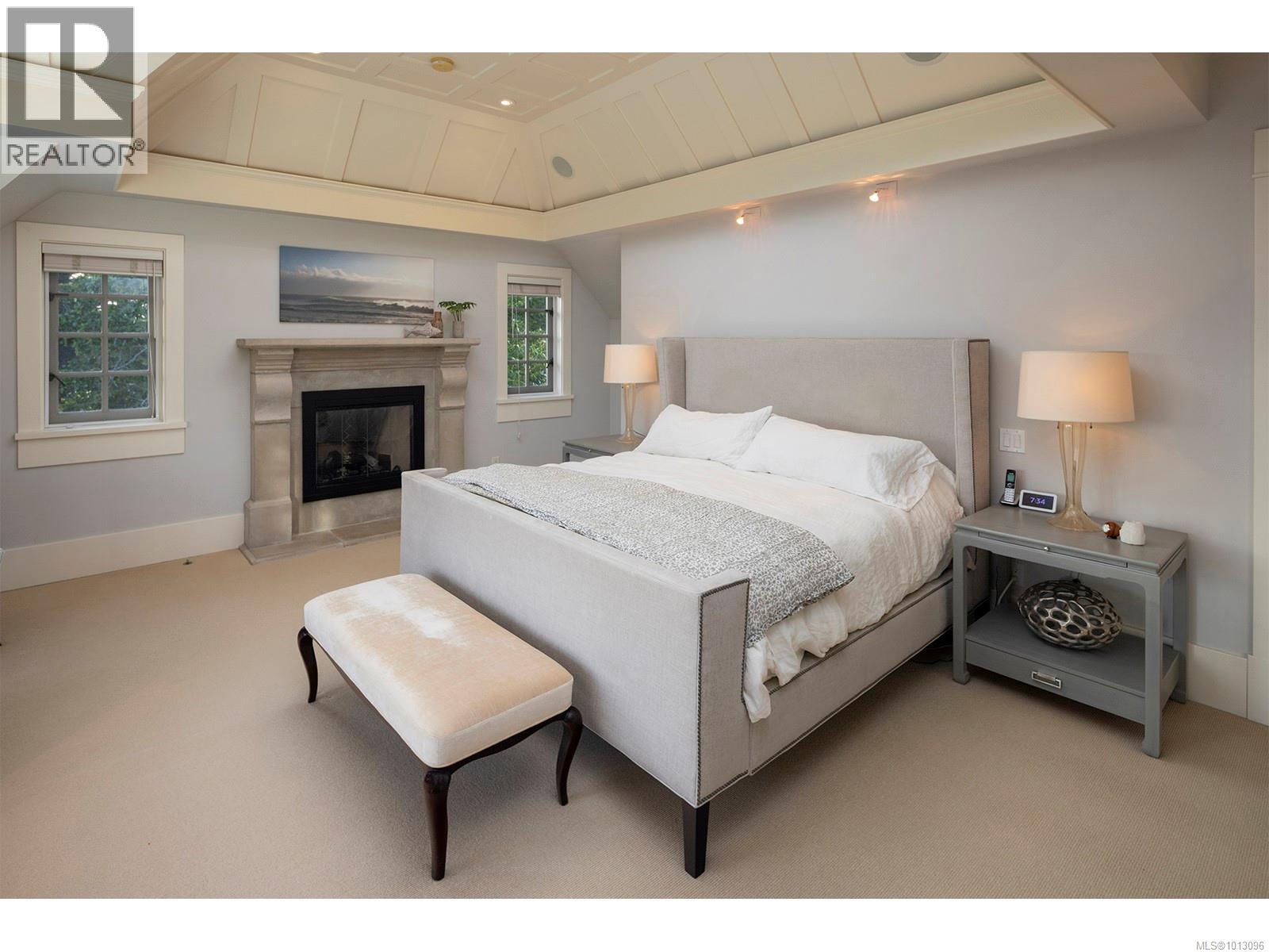  2766 Sea View Road, Saanich