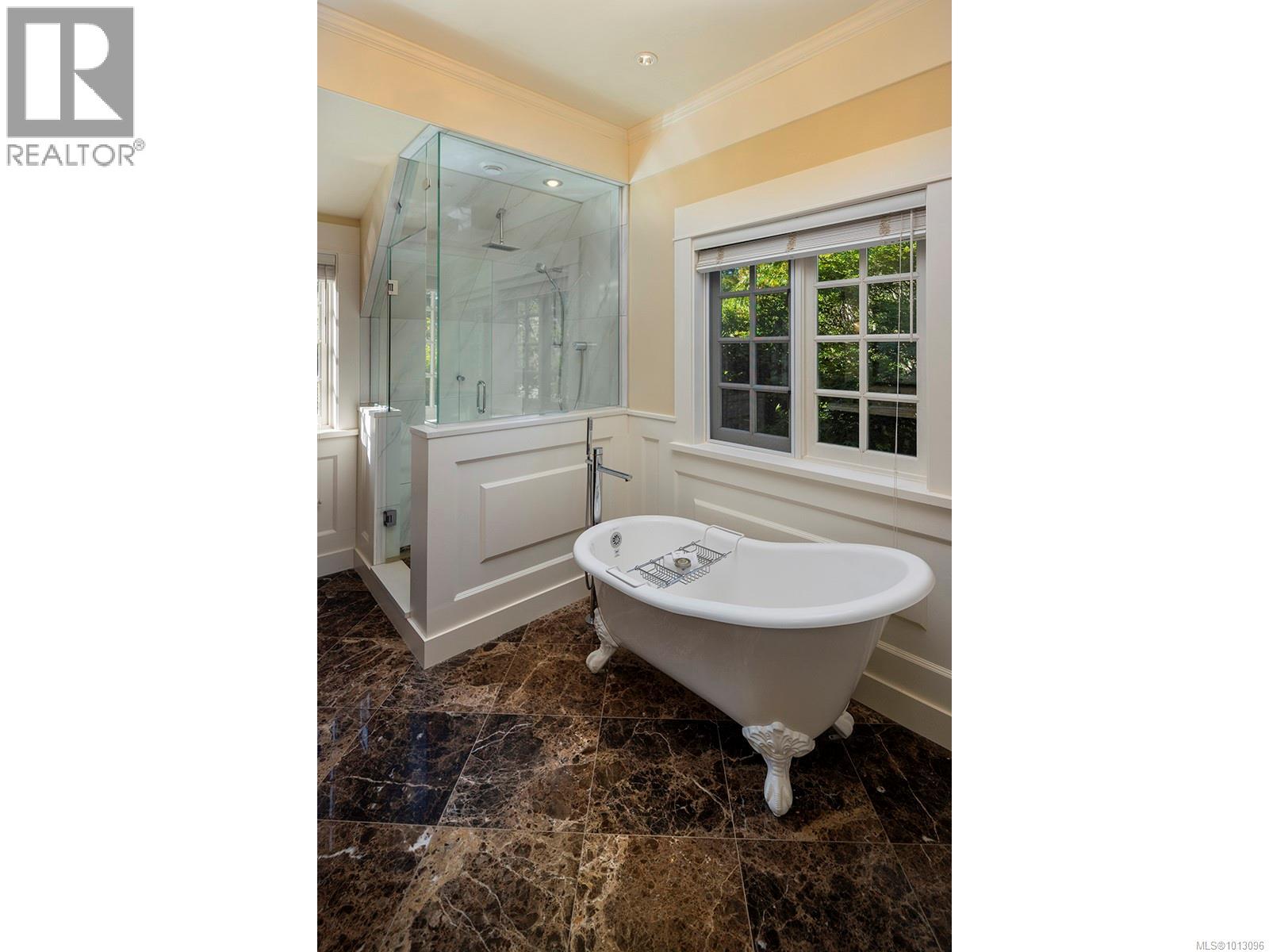  2766 Sea View Road, Saanich