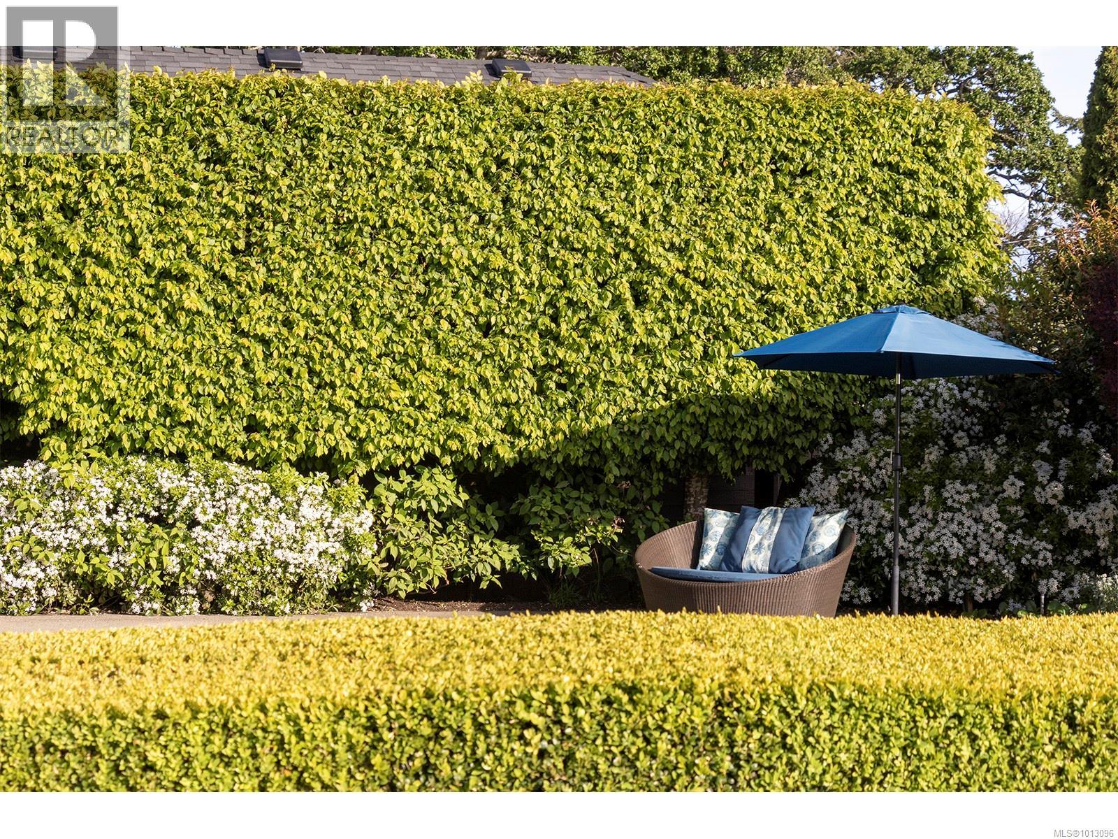  2766 Sea View Road, Saanich