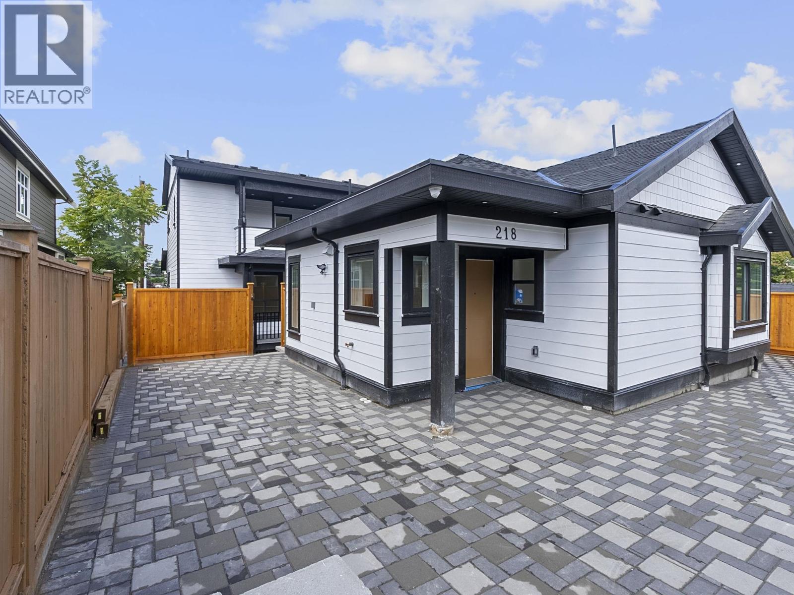 218 OSBORNE AVENUE, New Westminster