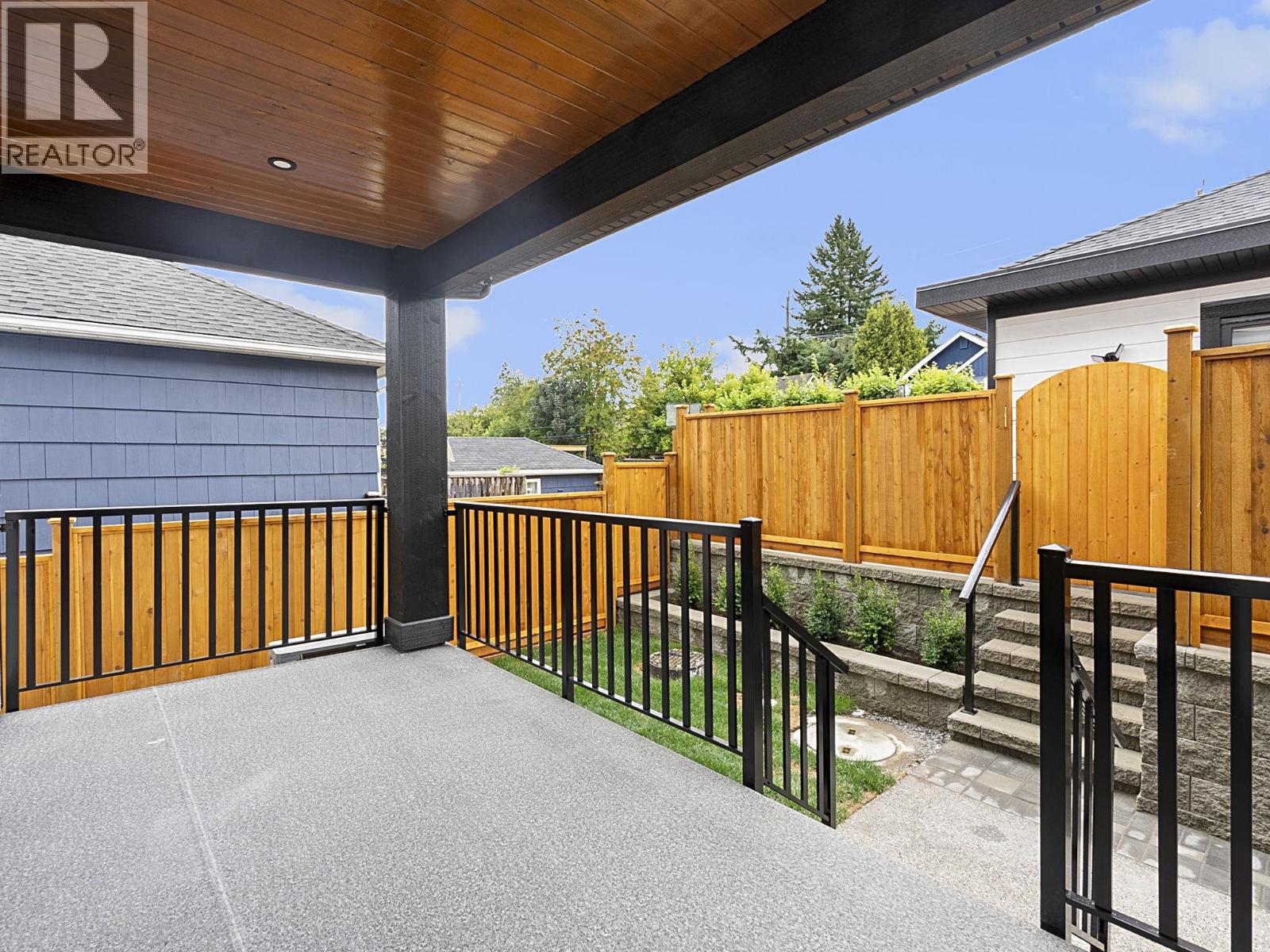 218 OSBORNE AVENUE, New Westminster