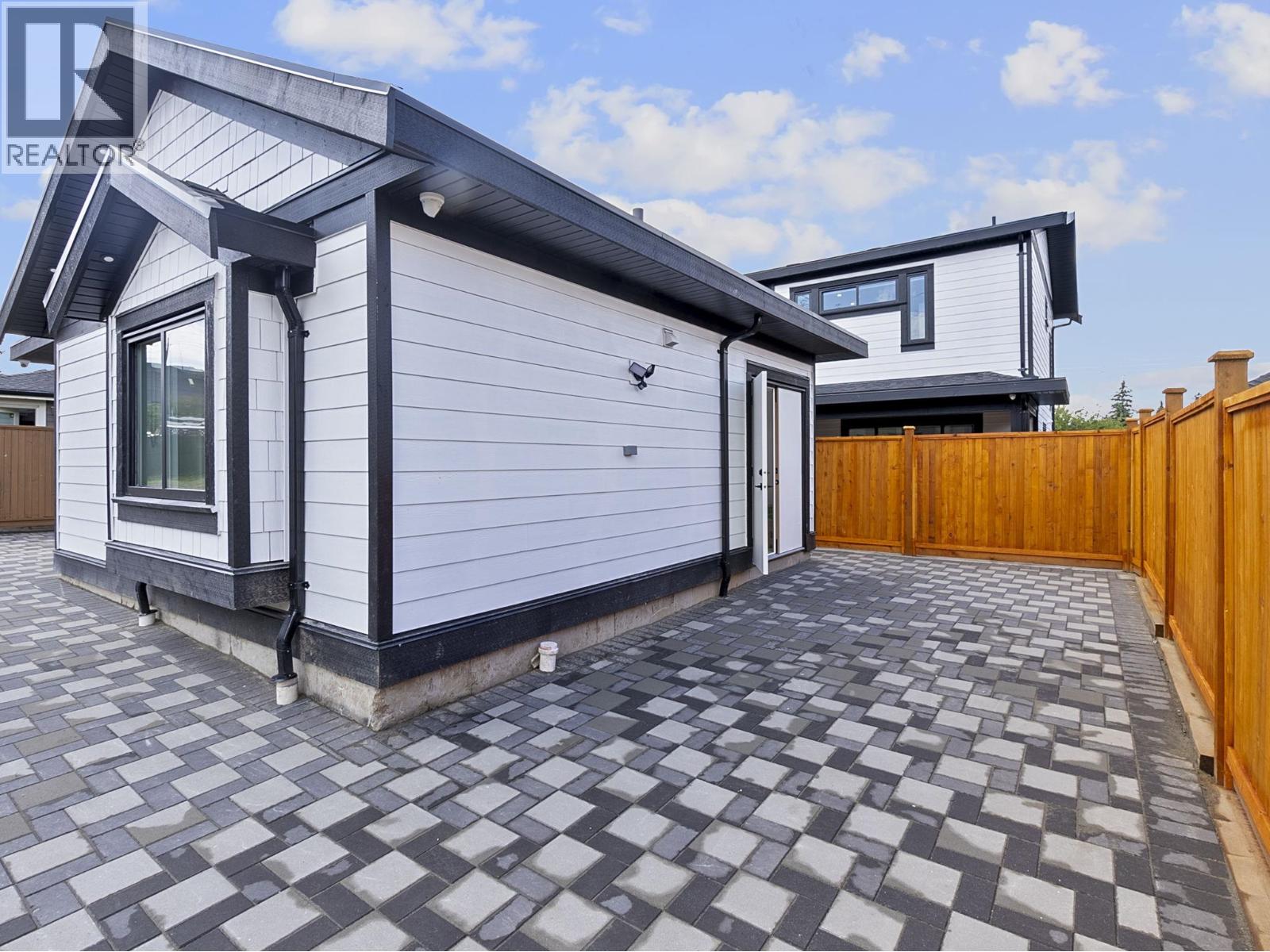 218 OSBORNE AVENUE, New Westminster