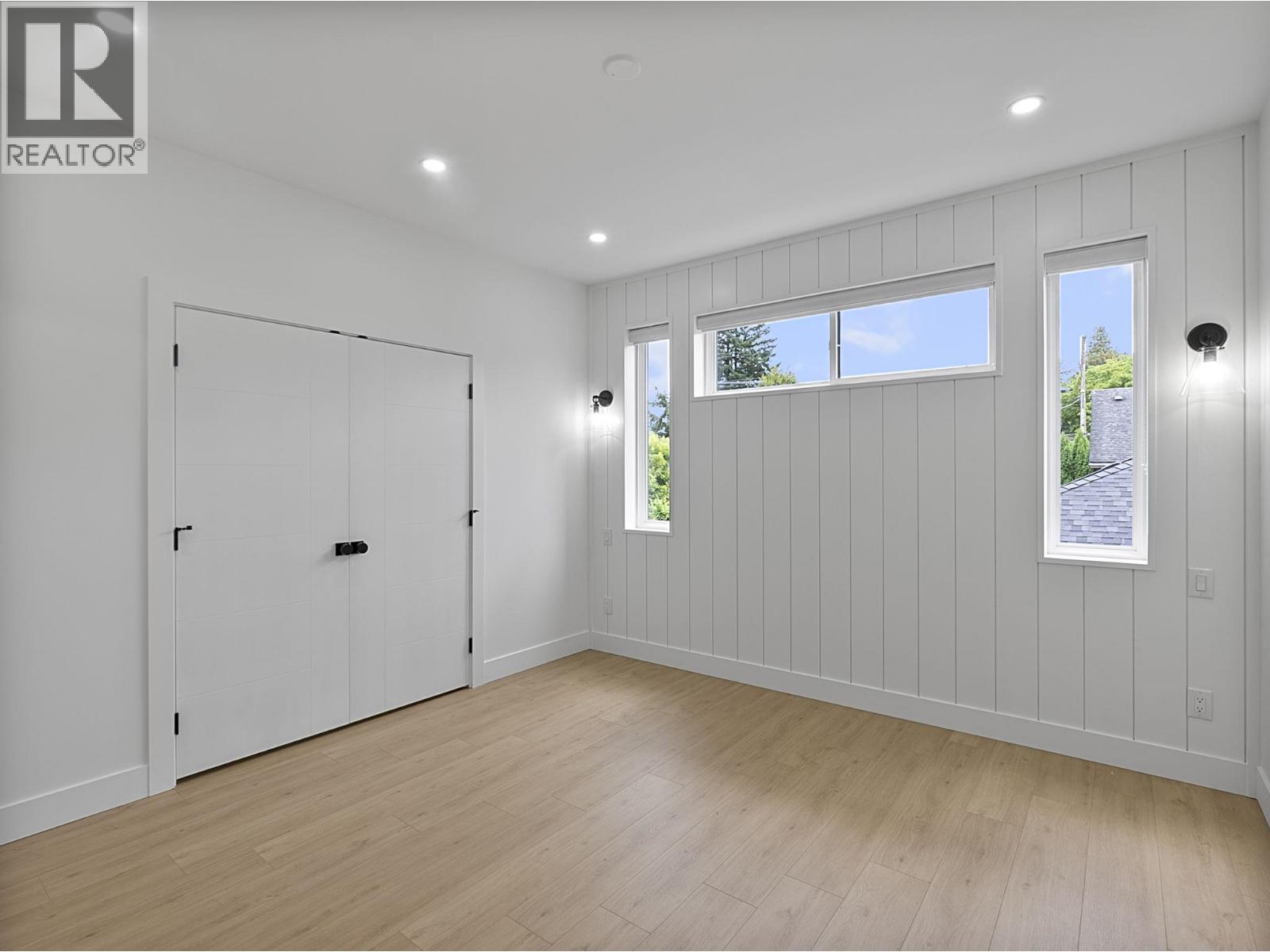 218 OSBORNE AVENUE, New Westminster