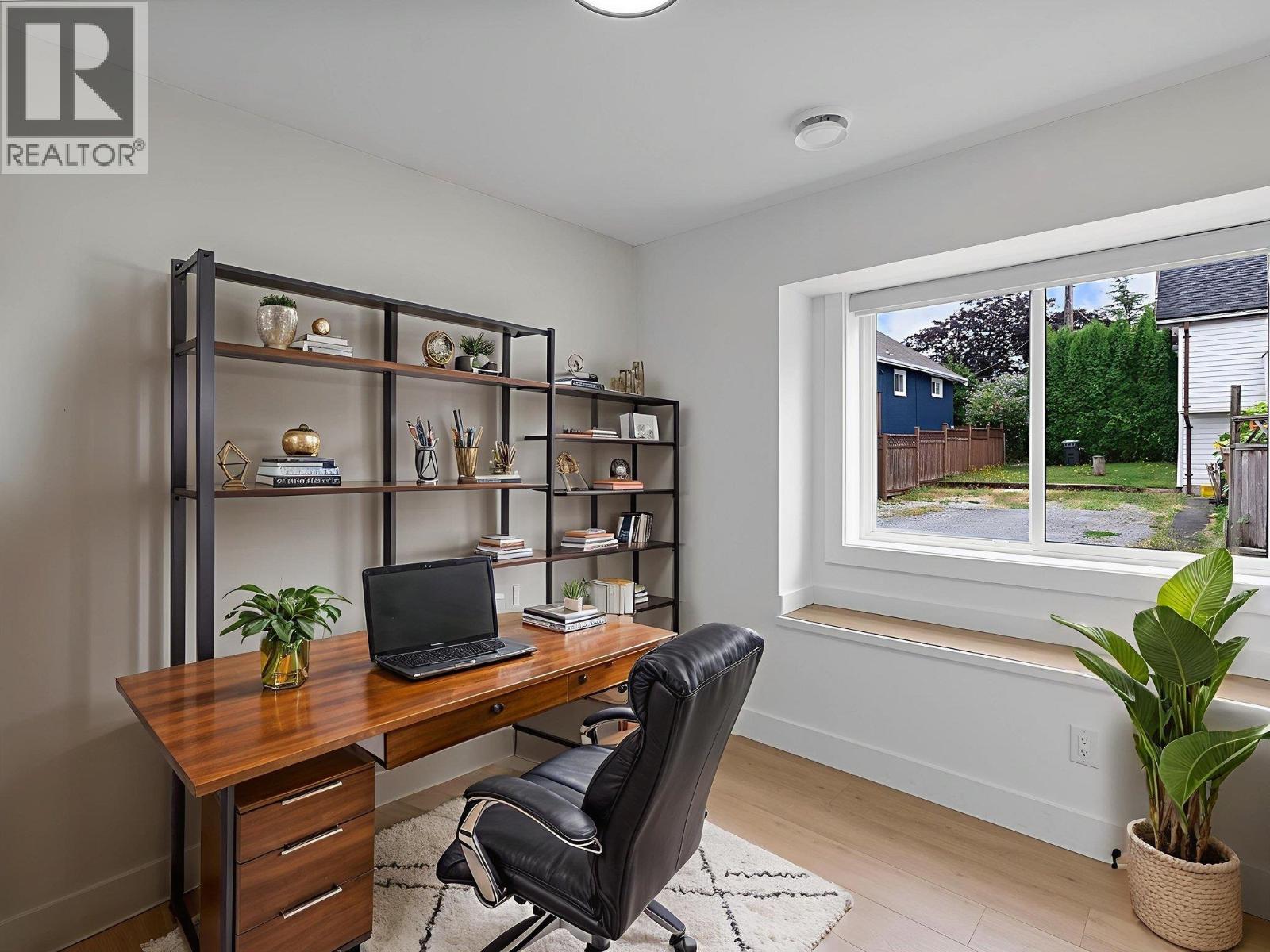 218 OSBORNE AVENUE, New Westminster