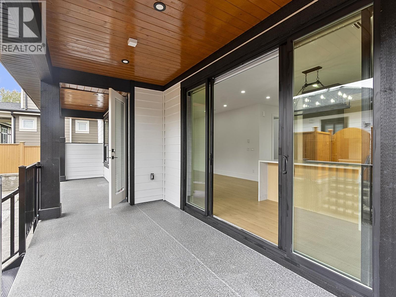 218 OSBORNE AVENUE, New Westminster