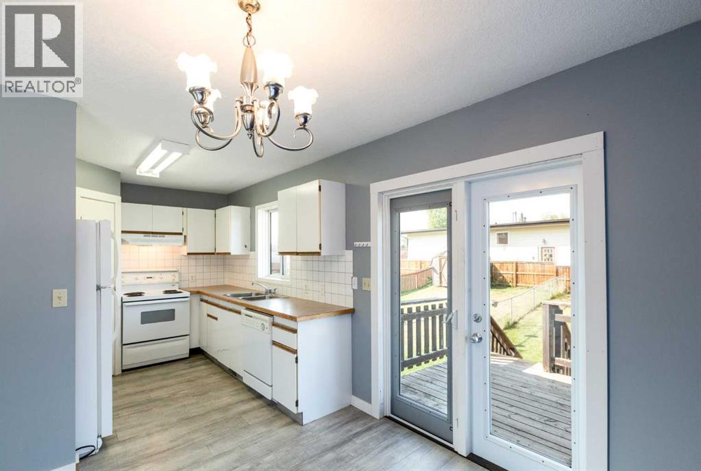 5302 36A Street, Innisfail
