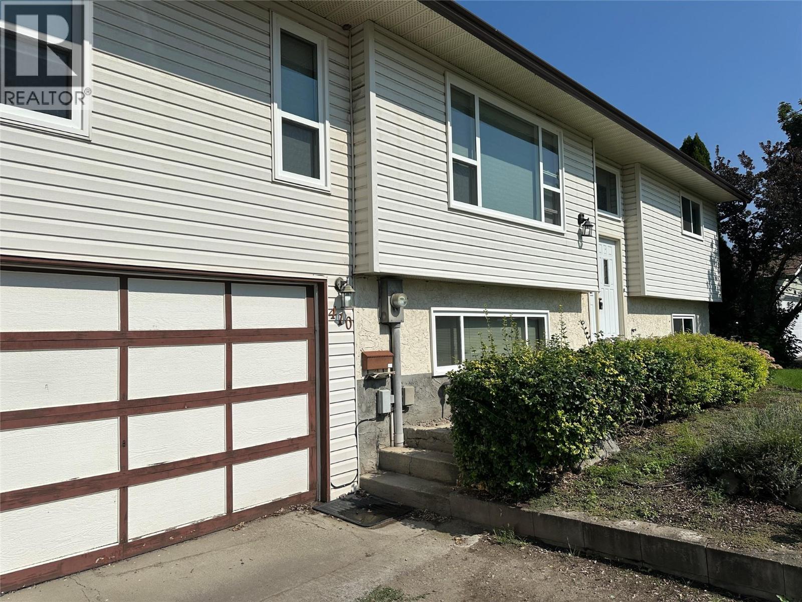  410 Hillaby Avenue, Kelowna