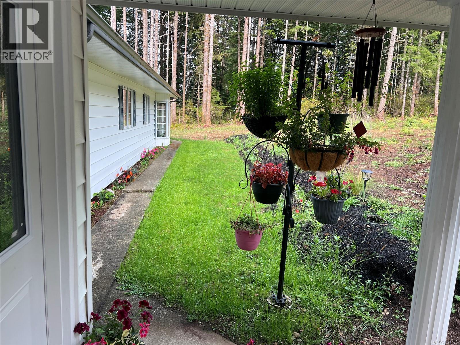 413 Cape Mudge Rd, Quadra Island
