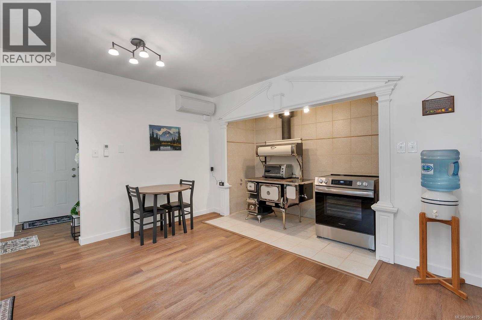 413 Cape Mudge Rd, Quadra Island