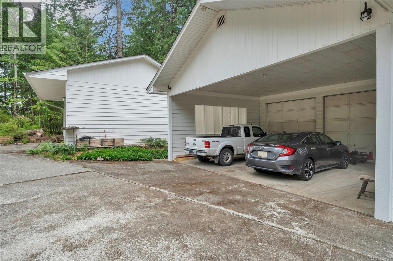 413 Cape Mudge Rd, Quadra Island